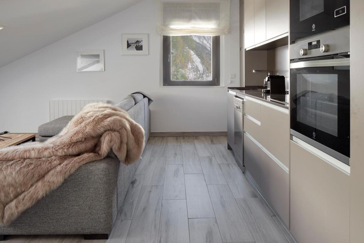 Irissa By Feelfree Rentals Naut Aran Exterior foto